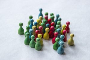 Large number of pawns in different colors.