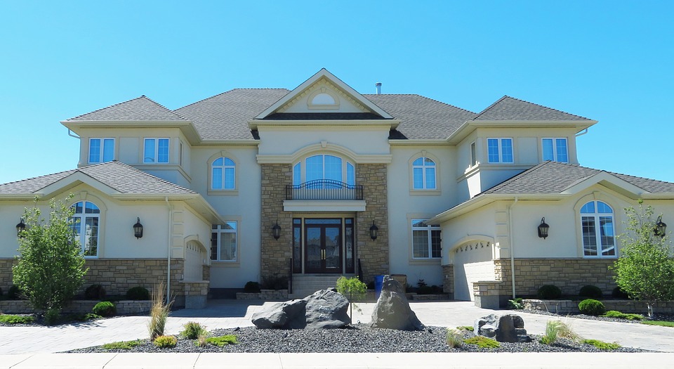 Moving a mansion like this one means that you will need to calculate relocation costs with extra care.