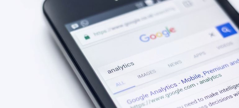 'Analytics' in Google search bar.