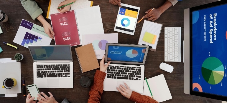 People working in marketing targeting specific search terms