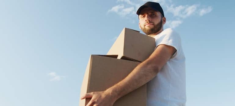 An employee of a moving company that knows how to measure GBP performance