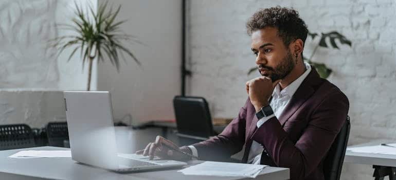 A manager of a company doing online research on ChatGPT vs Google